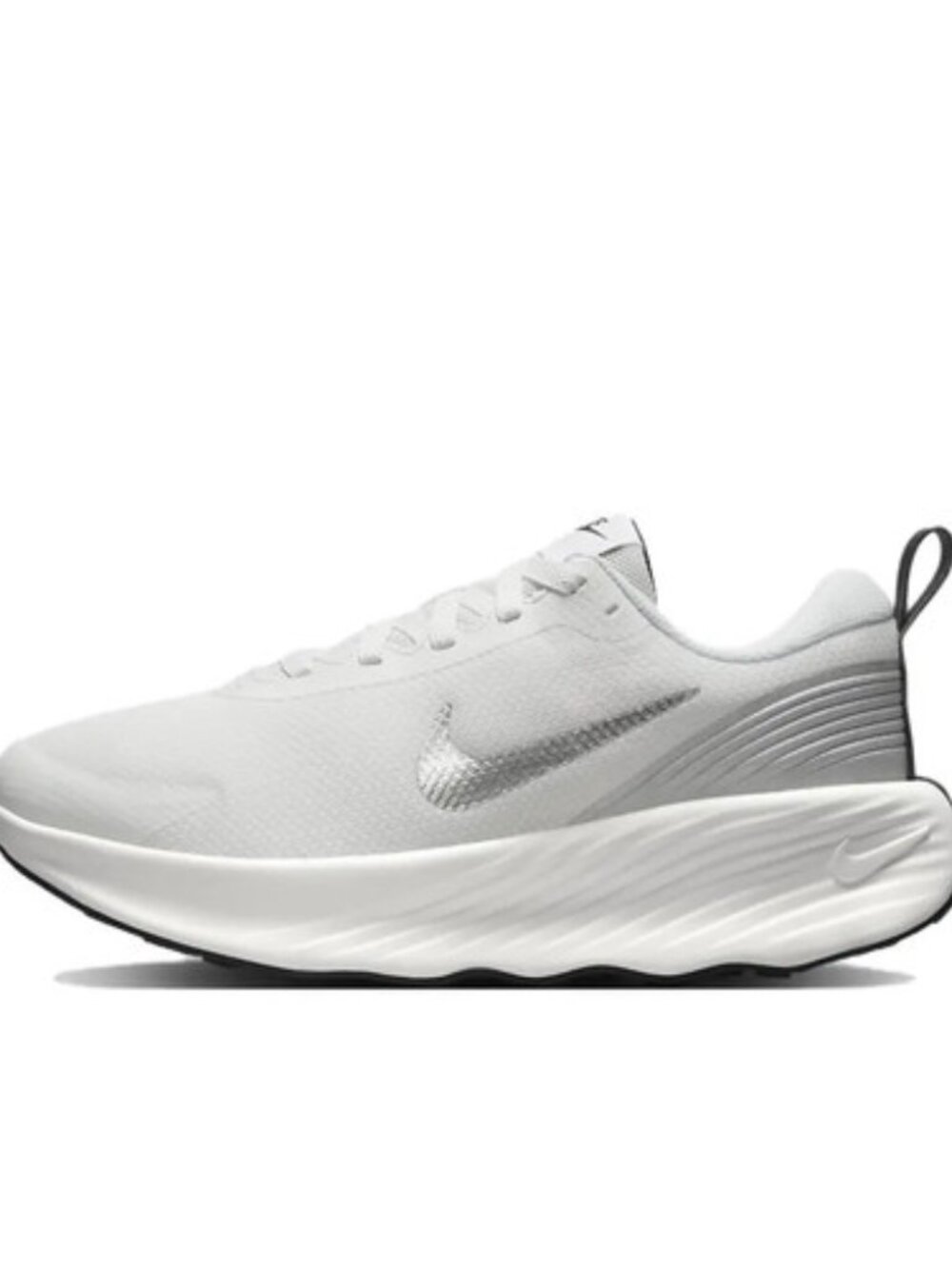 Nike Promina  White - with logo Metallic Silver Women's Size 8.5